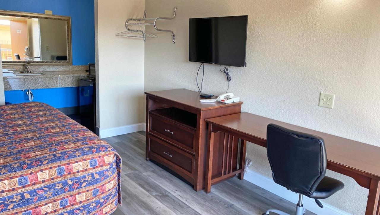Express Inn Newport News Exteriör bild